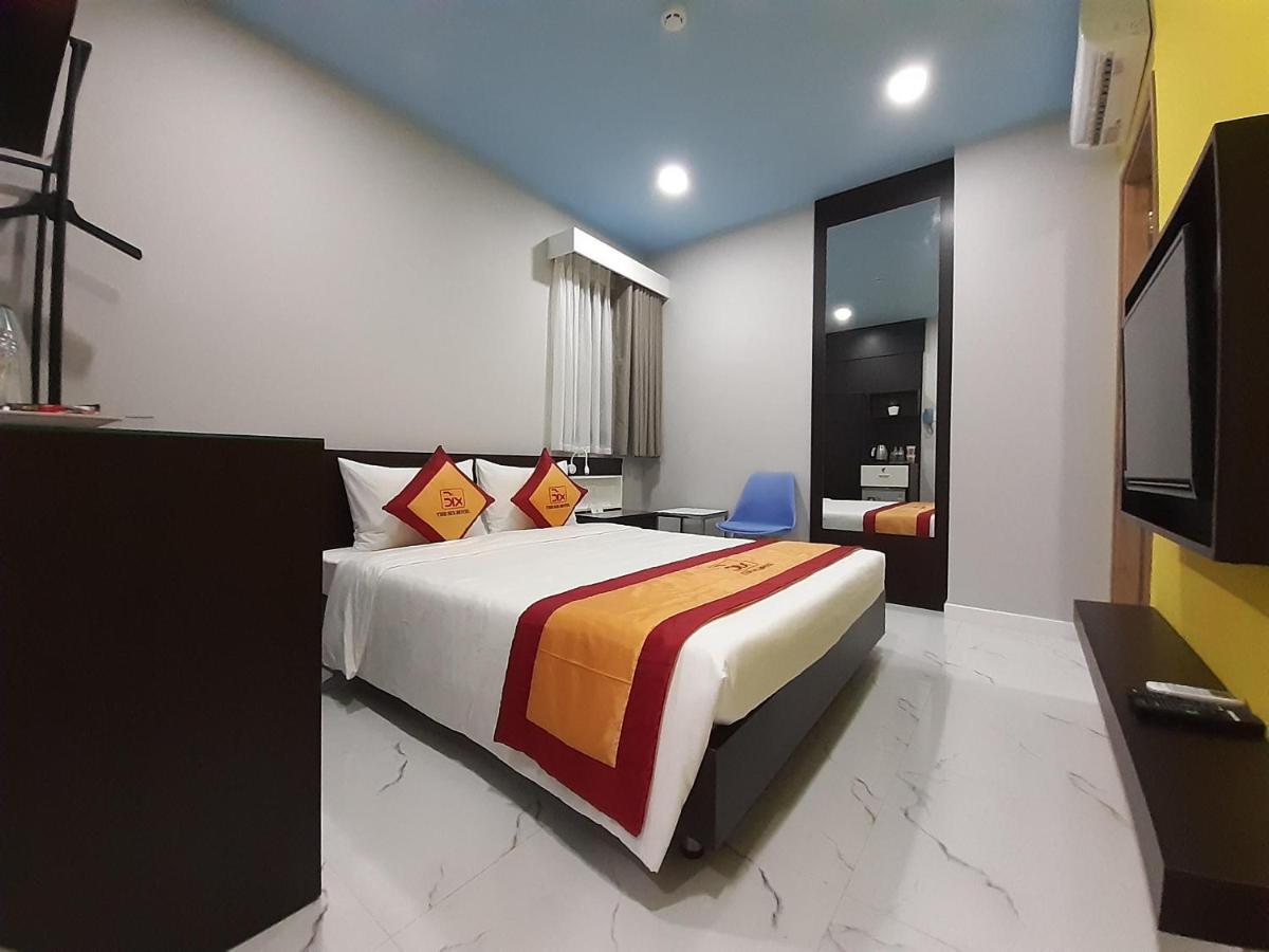 The Six Hotel Ho Chi Minh City Exterior photo